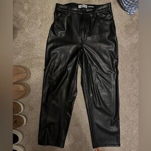 Ambercrombie Vegan leather high rise ankle straight leg pants 30/10 black